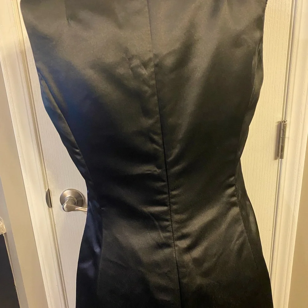 Black satin cocktail dress - Picture 3 of 5